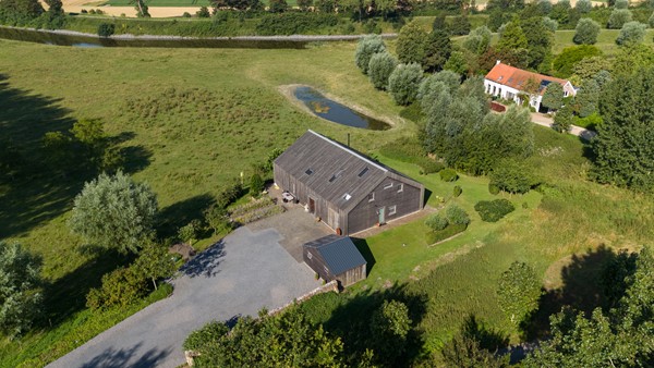 Unieke houten villa met blijvend vrij uitzicht, dichtbij Knokke en Brugge